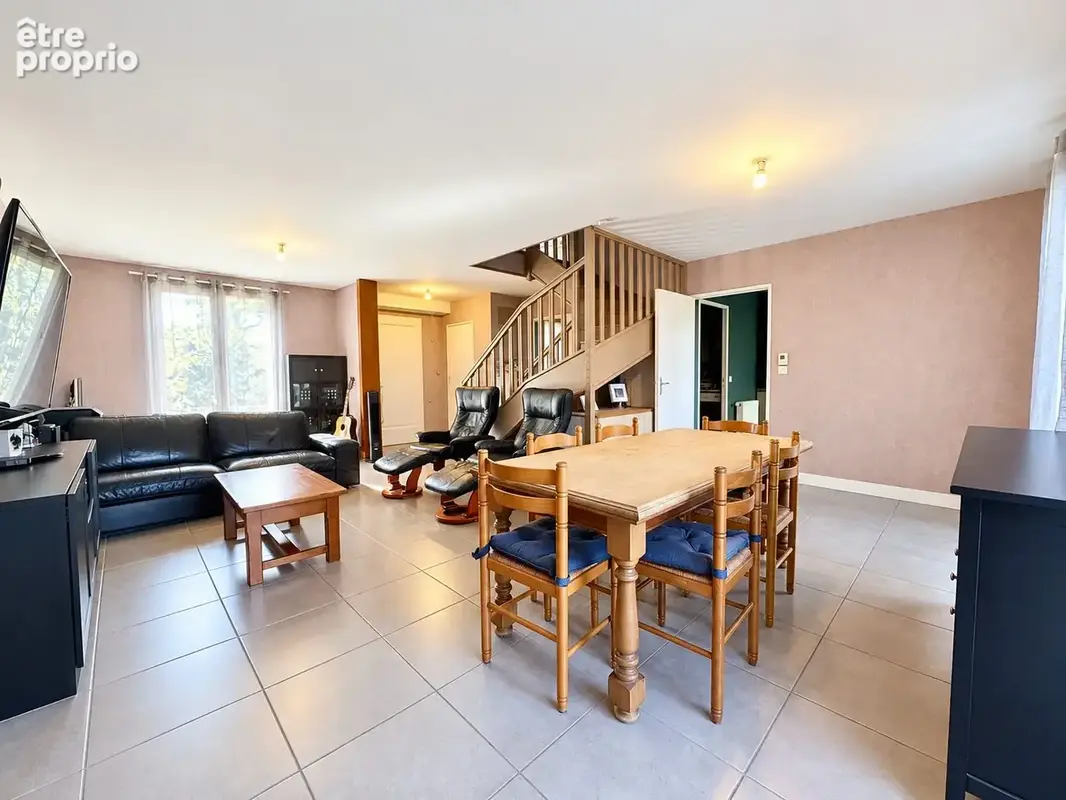 Maison 6 pièces 130 m² à vendre à Le Cendre (63670) - photo 3