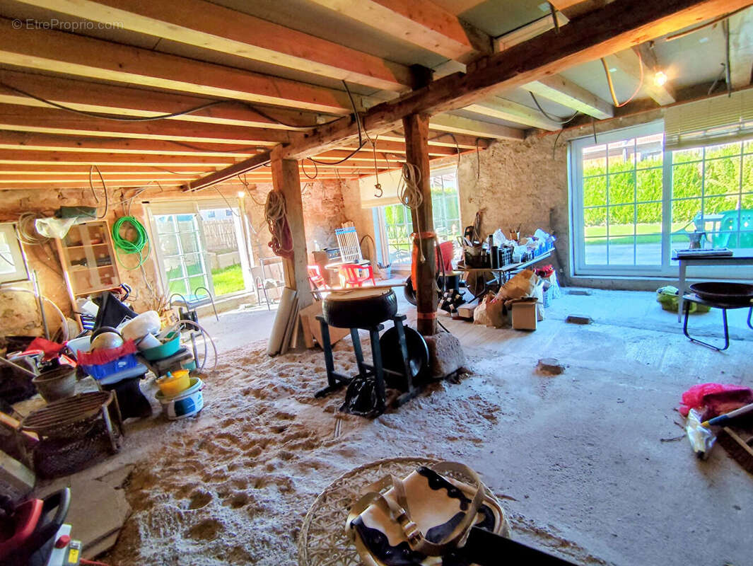 Appartement à BROUVELIEURES