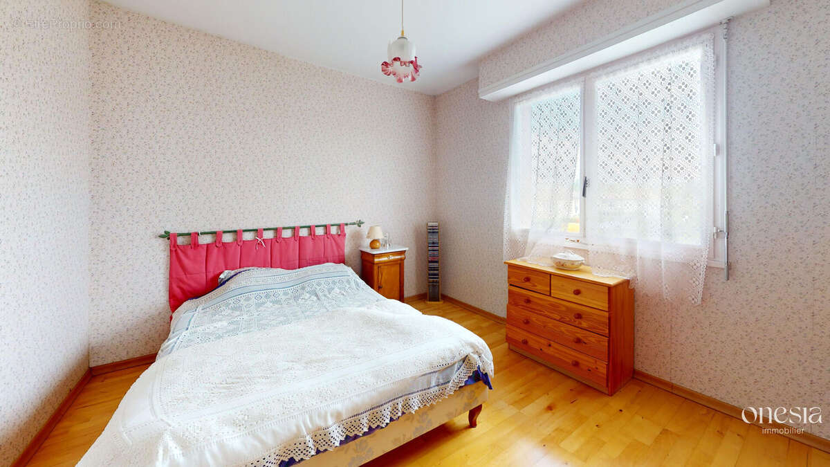Maison 133 m² à Oloron-Sainte-Marie  - photo 5