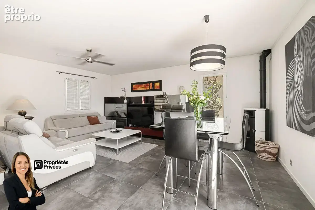 Maison individuelle 4 pièces avec chalet et bassin de baignade - photo 5