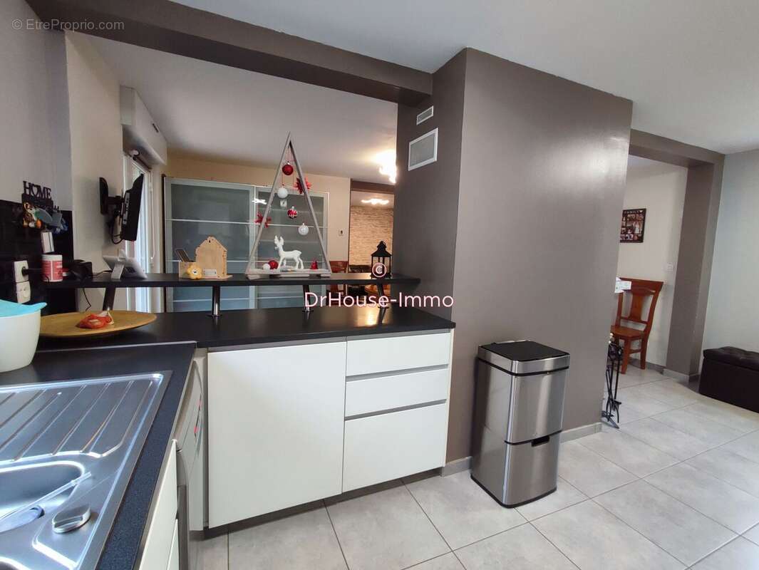 Maison à MONDRAINVILLE