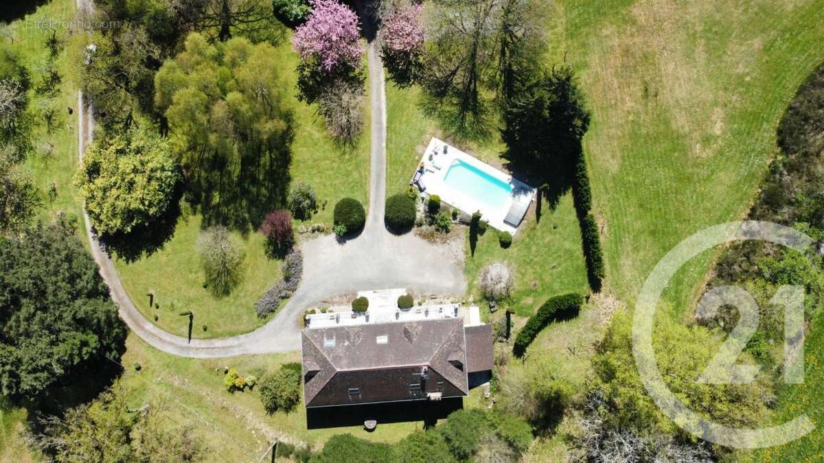 Maison à LA SOUTERRAINE