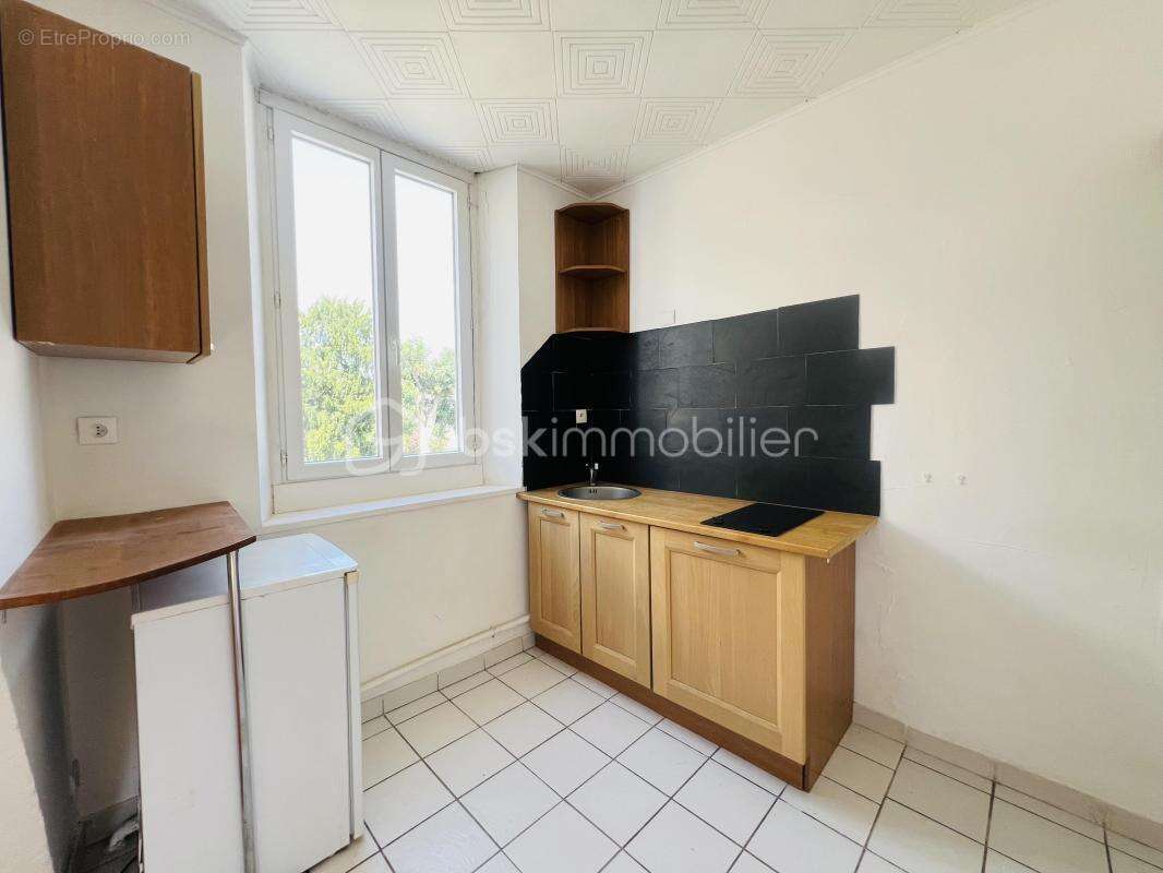 T2 de 30m² – Orléans, rue de Patay – Travaux à prévoir - photo 3