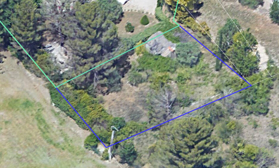 Terrain à AIX-EN-PROVENCE