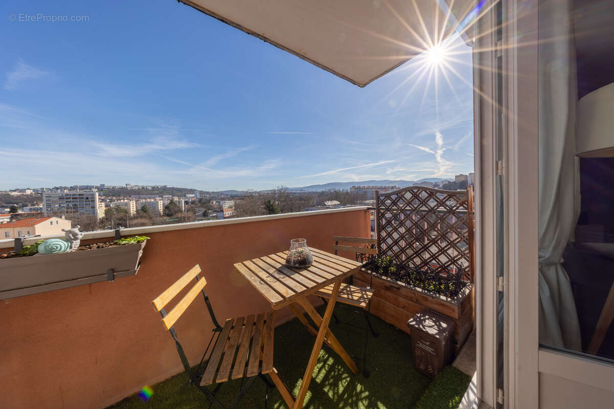 Appartement à SAINT-ETIENNE