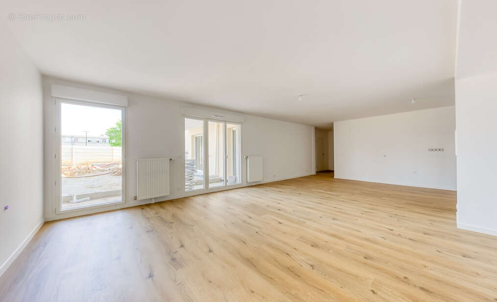 Appartement à LA QUEUE-EN-BRIE