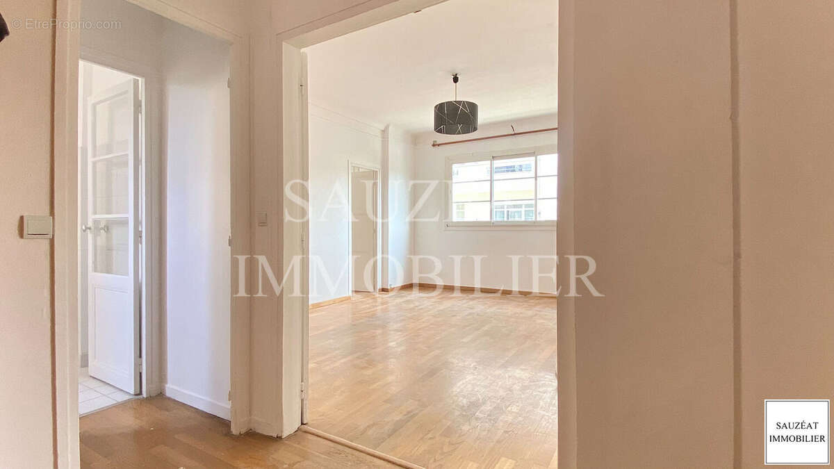 Appartement à MONTROUGE