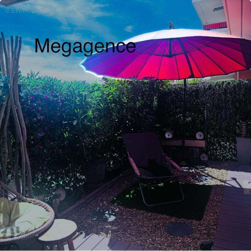 Appartement à BORMES-LES-MIMOSAS