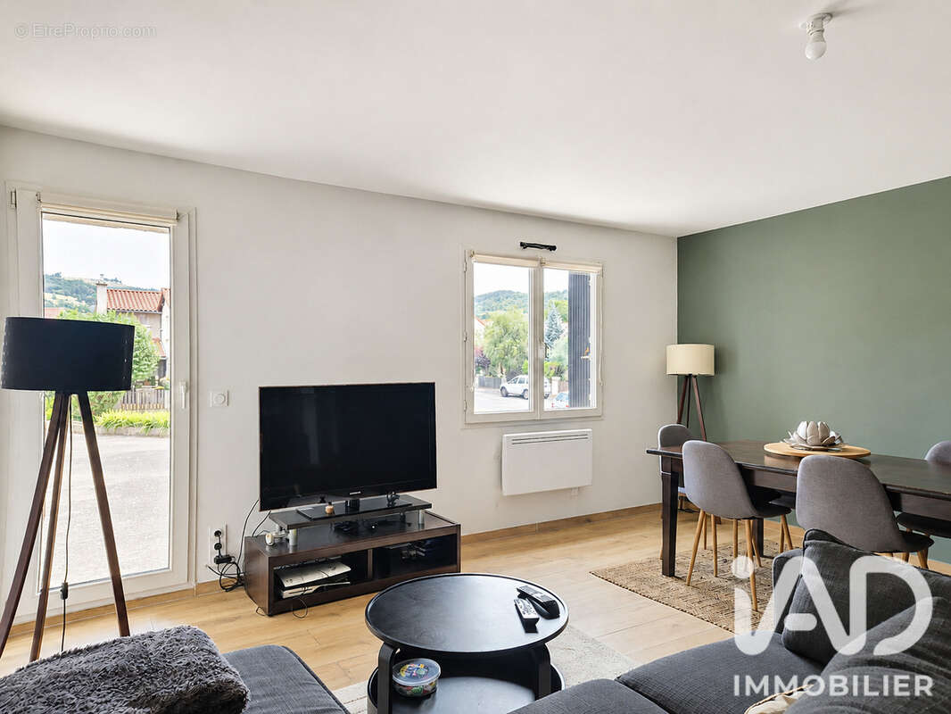 Appartement 86 m² à Vals-Pres-Le-Puy  - photo 6
