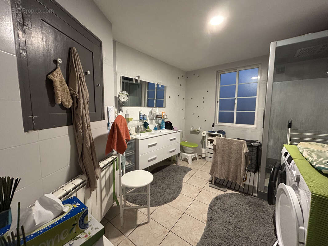 Maison à LABRUGUIERE