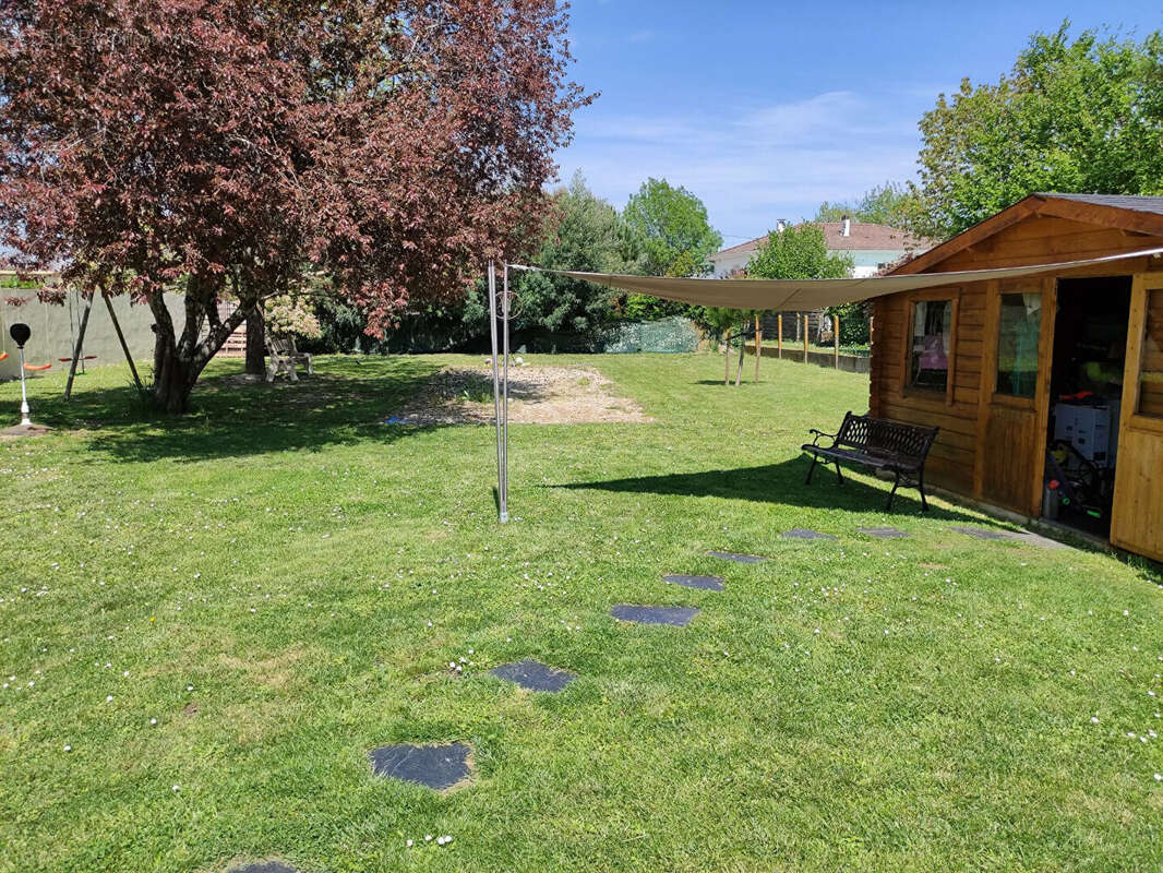 Maison à SAINT-SULPICE-ET-CAMEYRAC