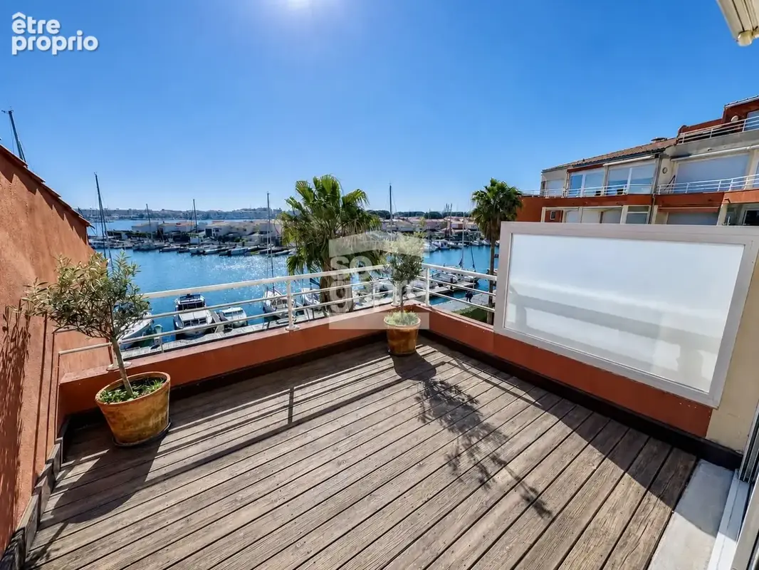 Réf - 2073 : Vente Appartement d'exception face au Port du Cap d'Agde ! - photo 2