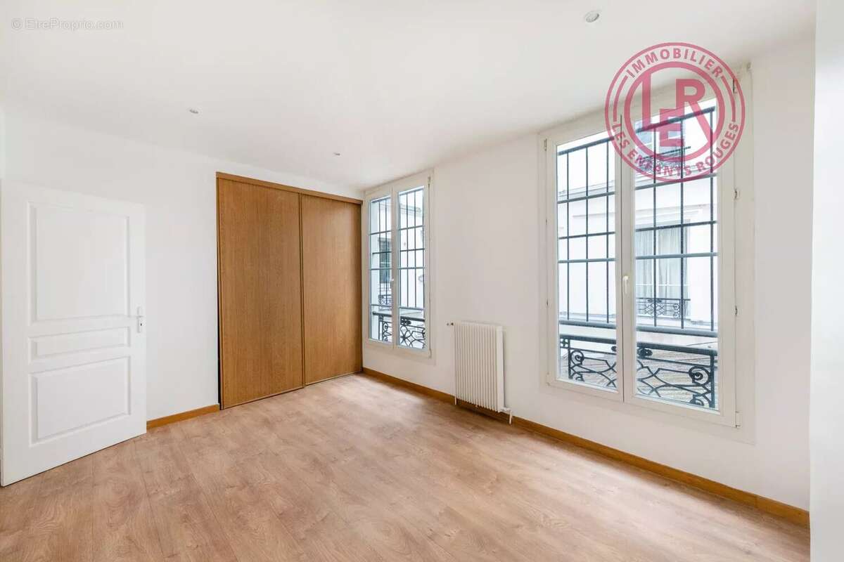 Appartement à PARIS-2E