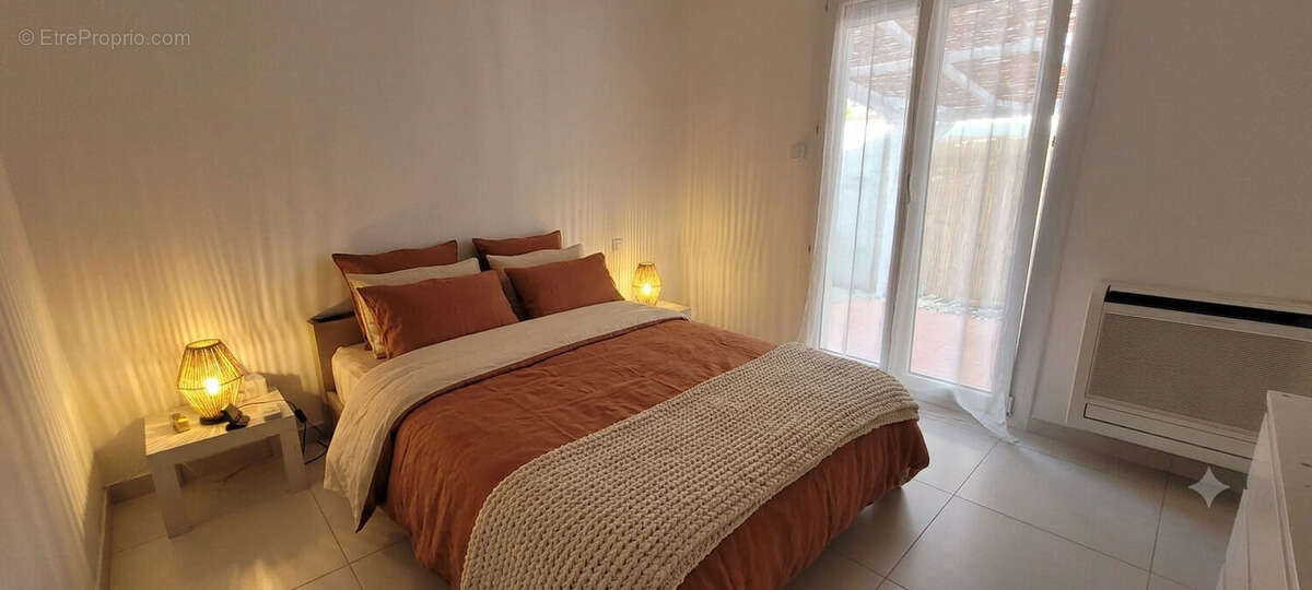 Maison de plain-pied avec 4 chambres, jardin sans vis-à-vis et proche des commodités - photo 4