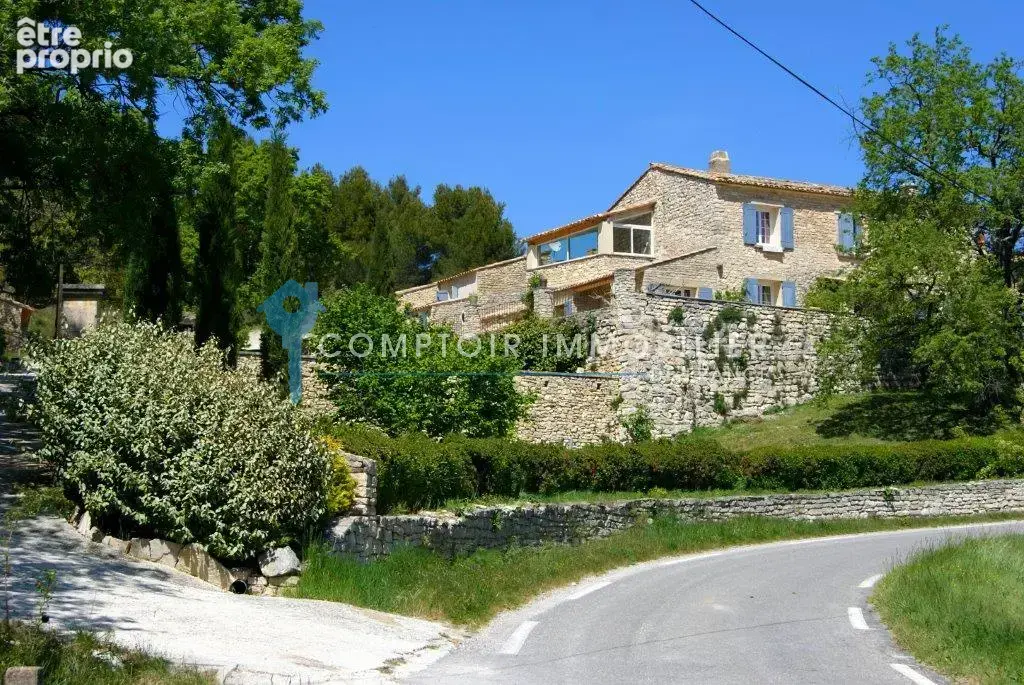 EXCLUSIVITÉ : Bastide proche de Gordes. - photo 13