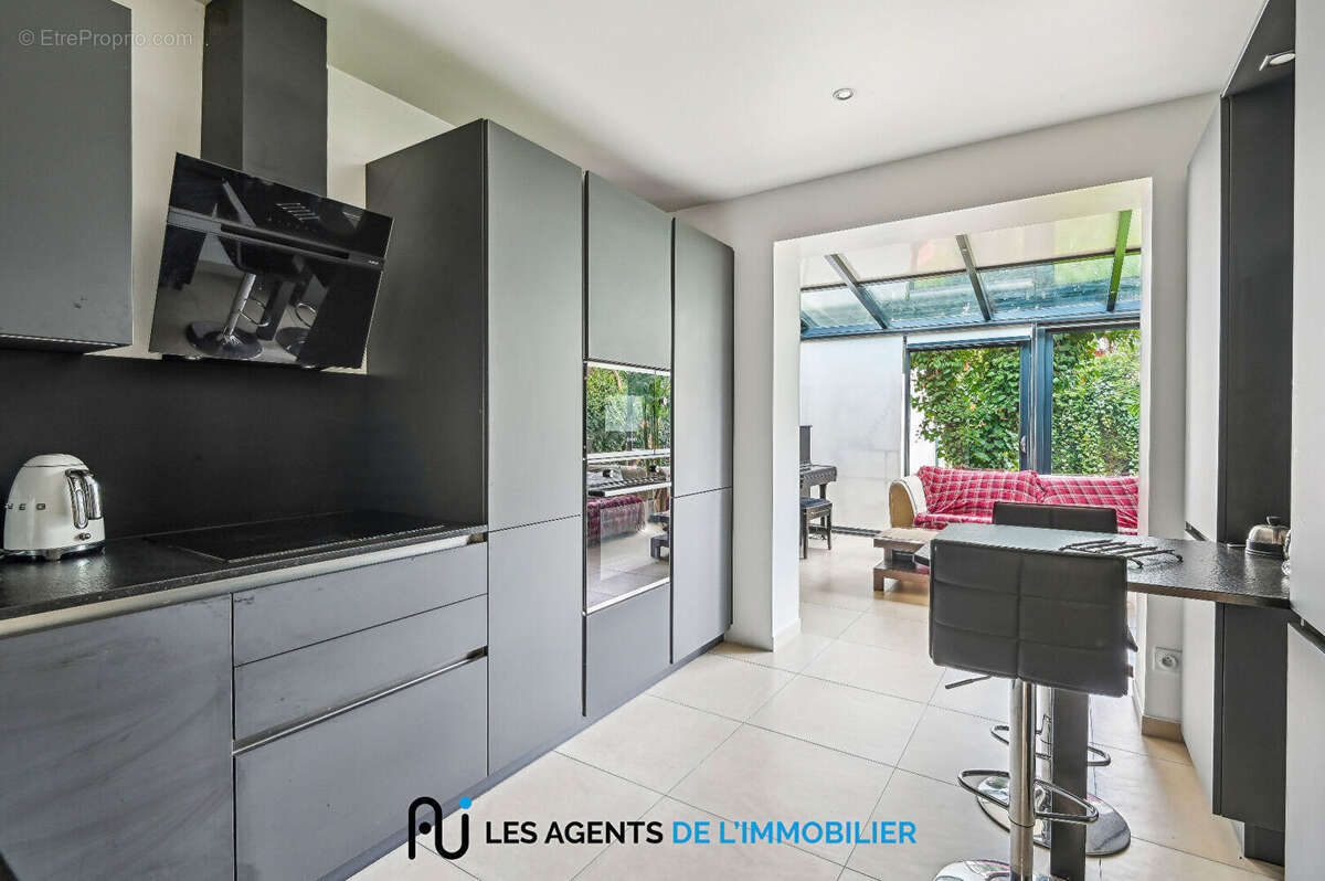 Maison à NANTERRE