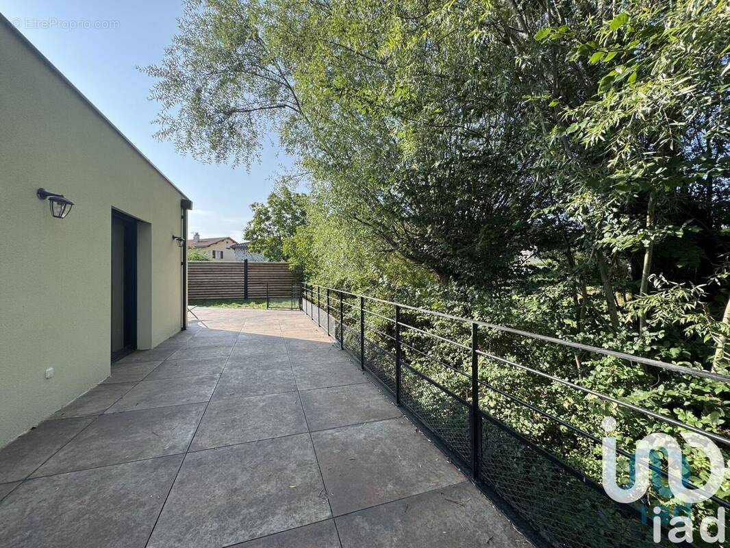 Photo 1 - Maison à SAINT-GERMAIN-LAPRADE