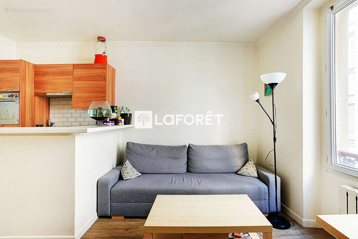 Appartement à PARIS-14E