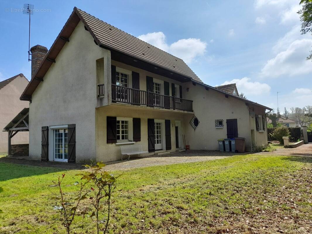Maison à LE PLESSIS-BRION