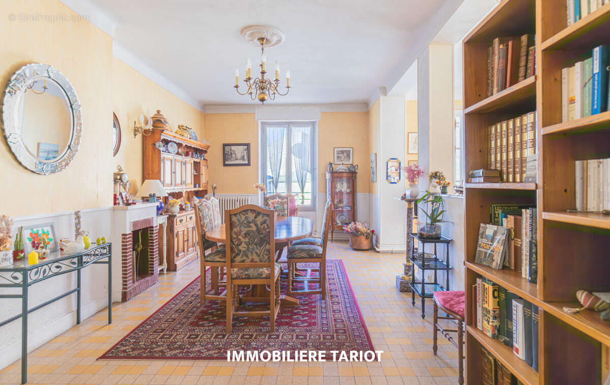 Appartement à MARSEILLE-2E
