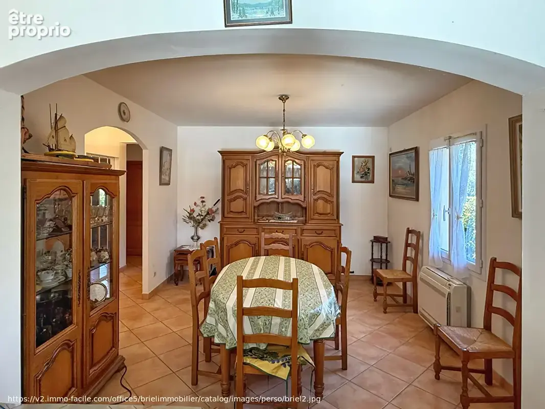 Lorgues, Villa 4 chambres, piscine, proche du village - photo 8
