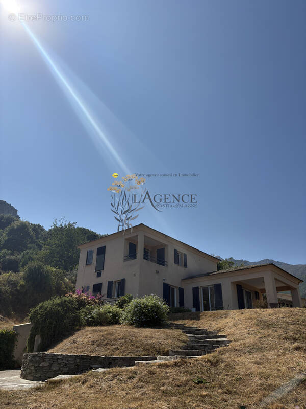 Maison à BRANDO