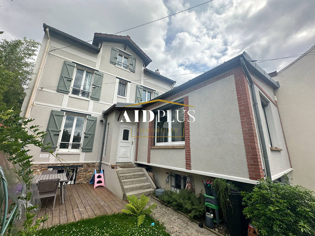 Maison à SAINT-LEU-LA-FORET