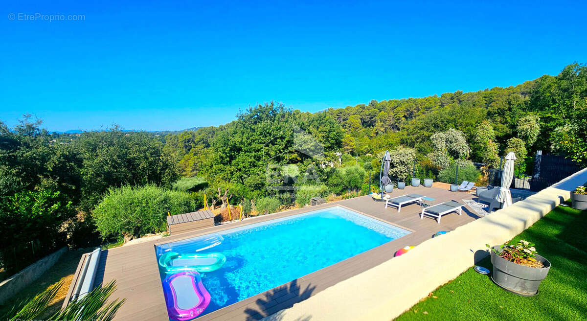 Maison 150m² à la gaude - photo 13
