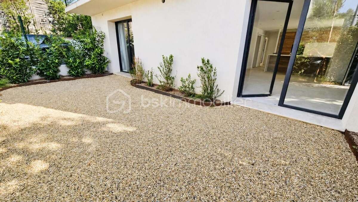 Rez-de-villa d'exception aux portes de la mer - sainte-maxime - photo 16