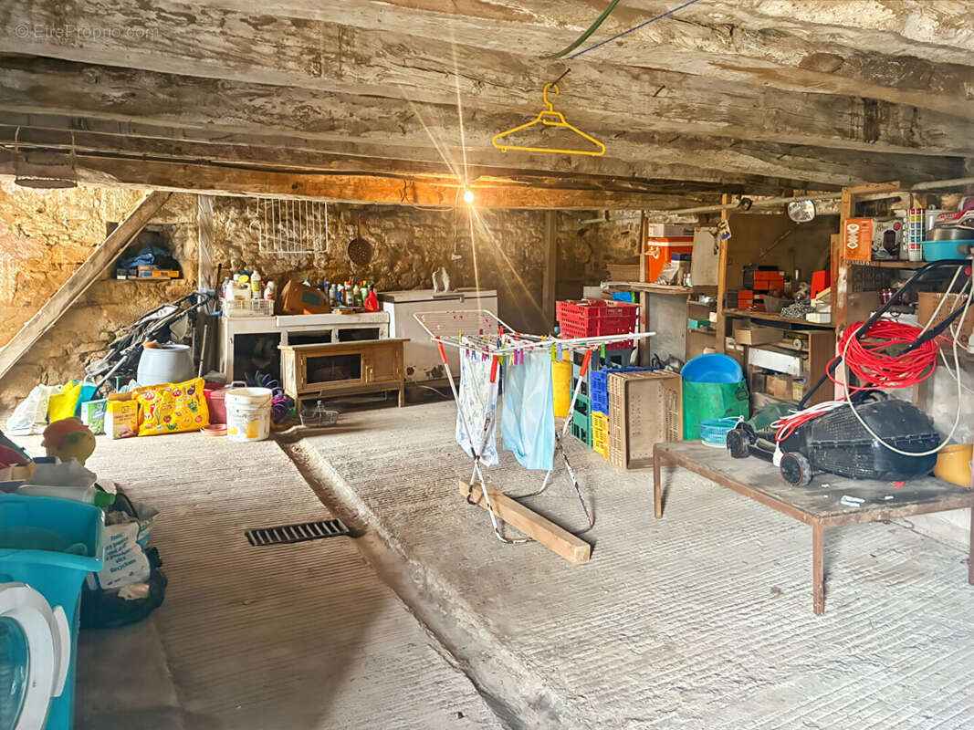 Maison à BAZOUGES-LA-PEROUSE