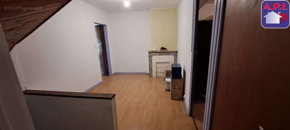 Maison à L&#039;AIGUILLON