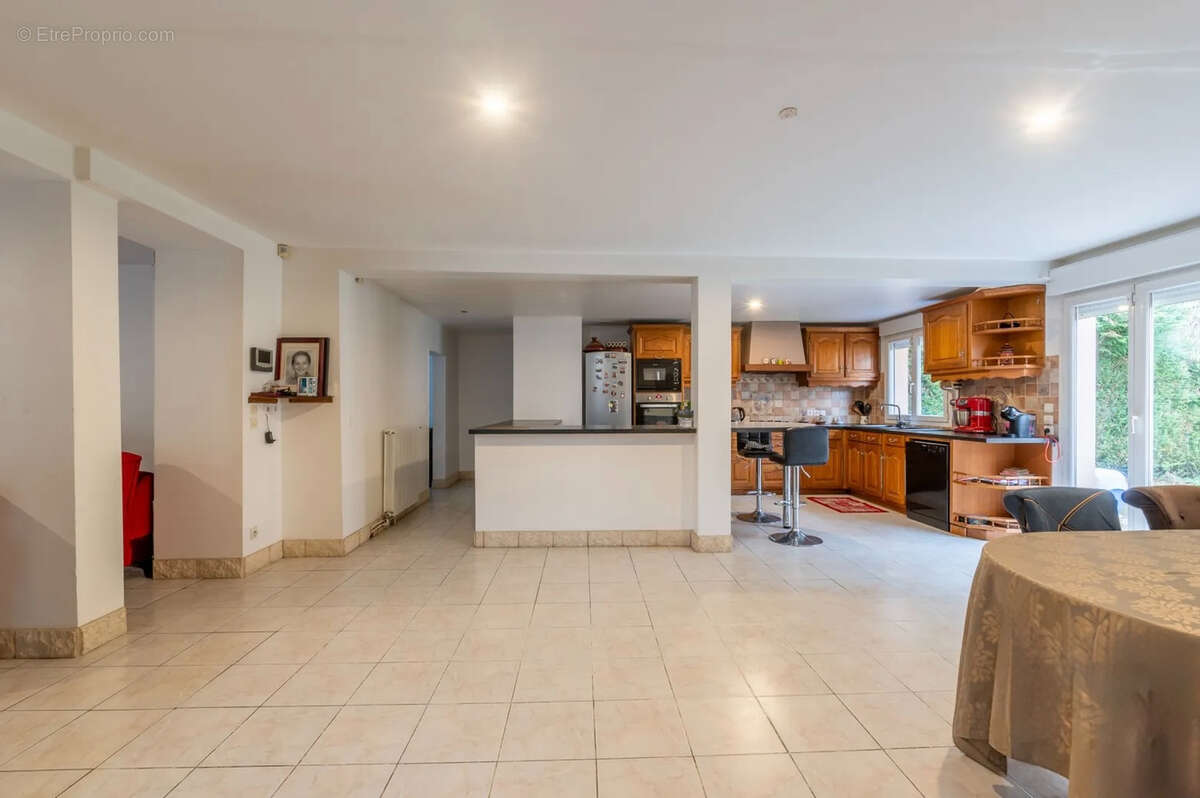 Maison à GOUSSAINVILLE