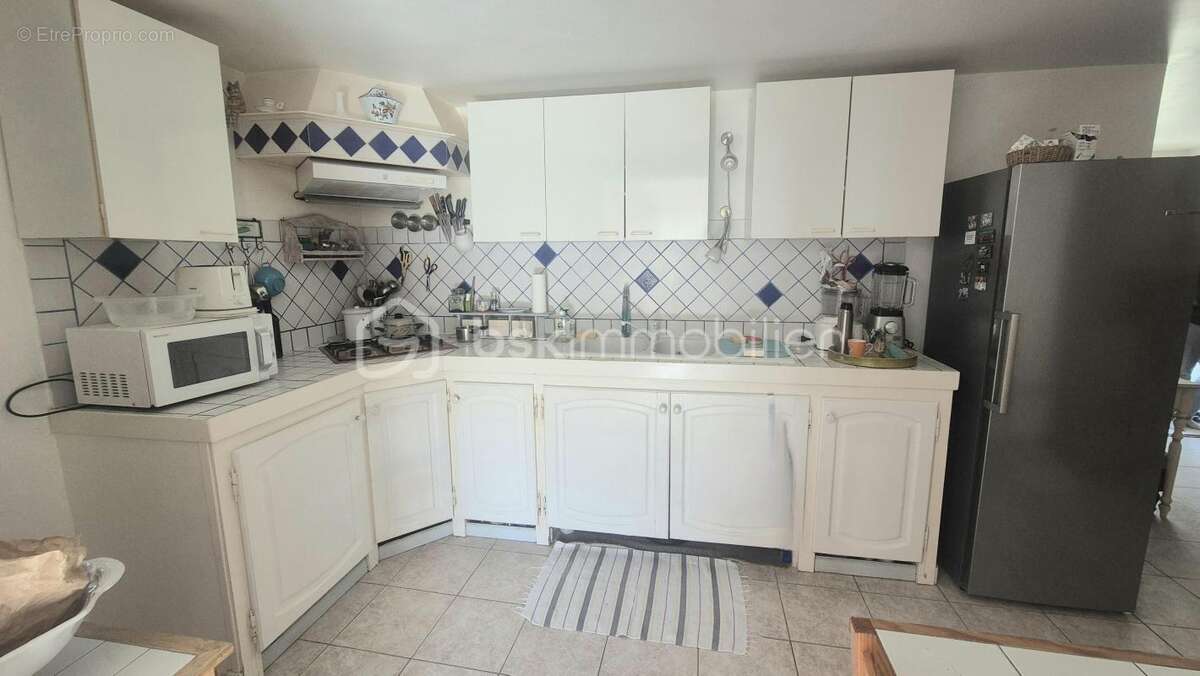 Maison à SOLLIES-TOUCAS