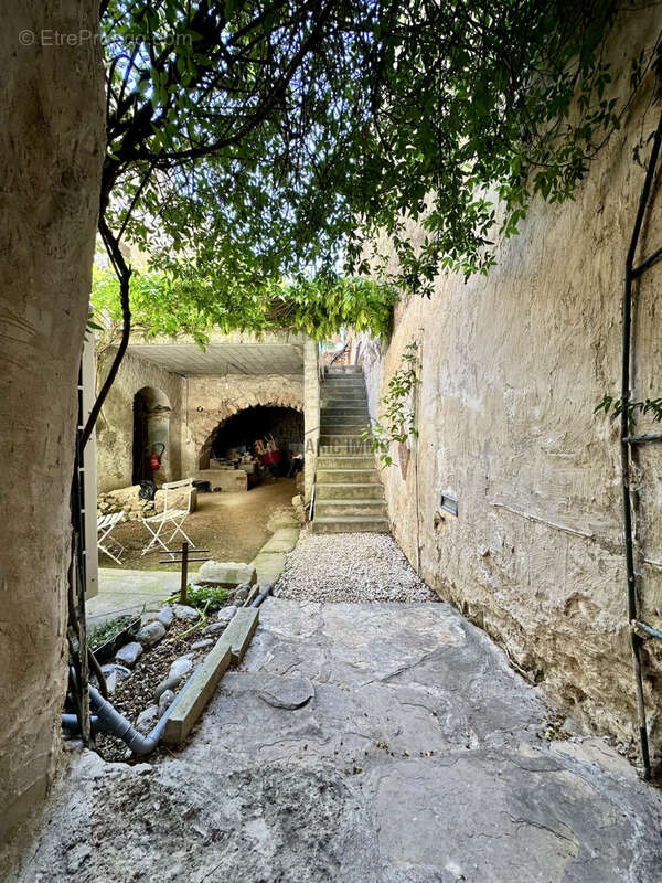 Maison à FABREZAN