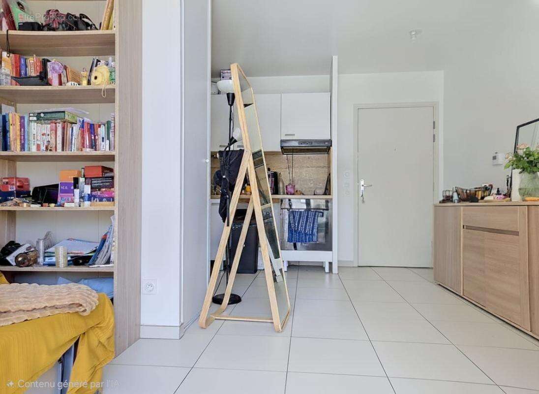 Appartement à MEYZIEU
