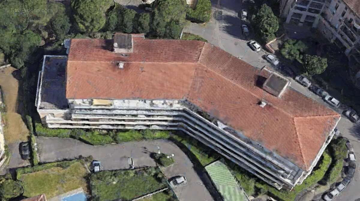 T1 bis 35m² + parking + terrasse - photo 2