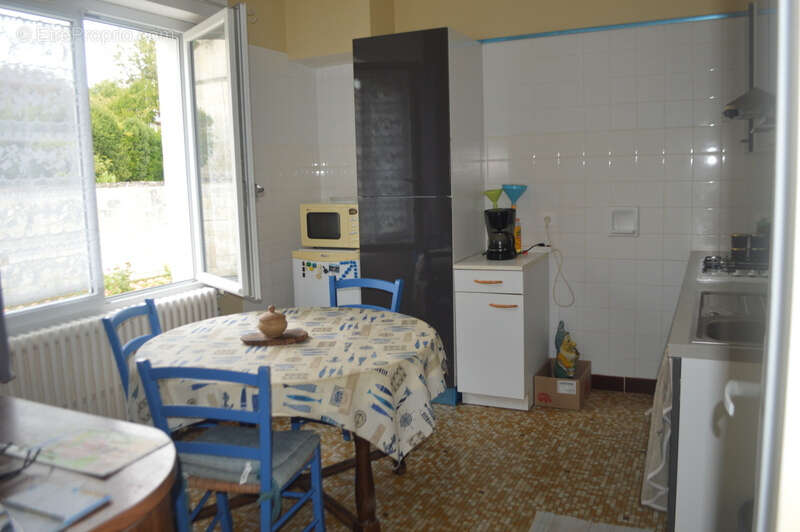 Maison à MORTAGNE-SUR-GIRONDE