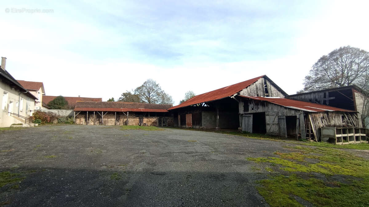 Maison à LA COQUILLE