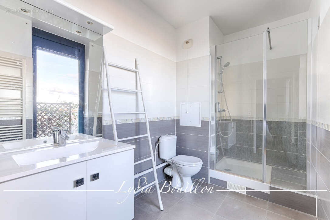 Appartement à NANTERRE