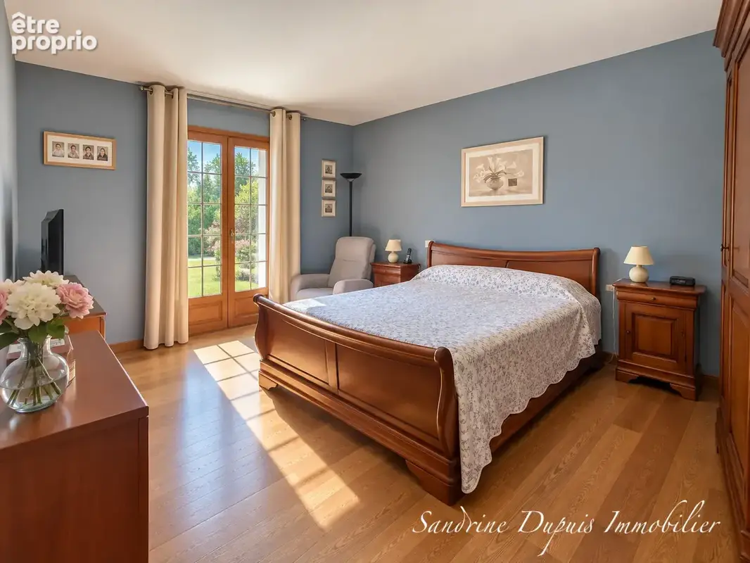 Aux portes de Saintes   Propriété de caractère avec piscine intérieure chauffée - photo 17