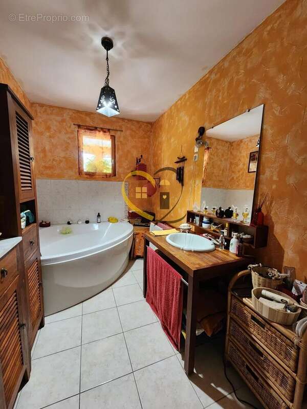 Maison de 100 m2 et son chalet de 50 m2 - photo 12