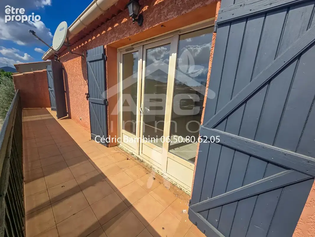 Photo Appartement à Saint-Maximin-La-Sainte-Baume au prix de 219 000€