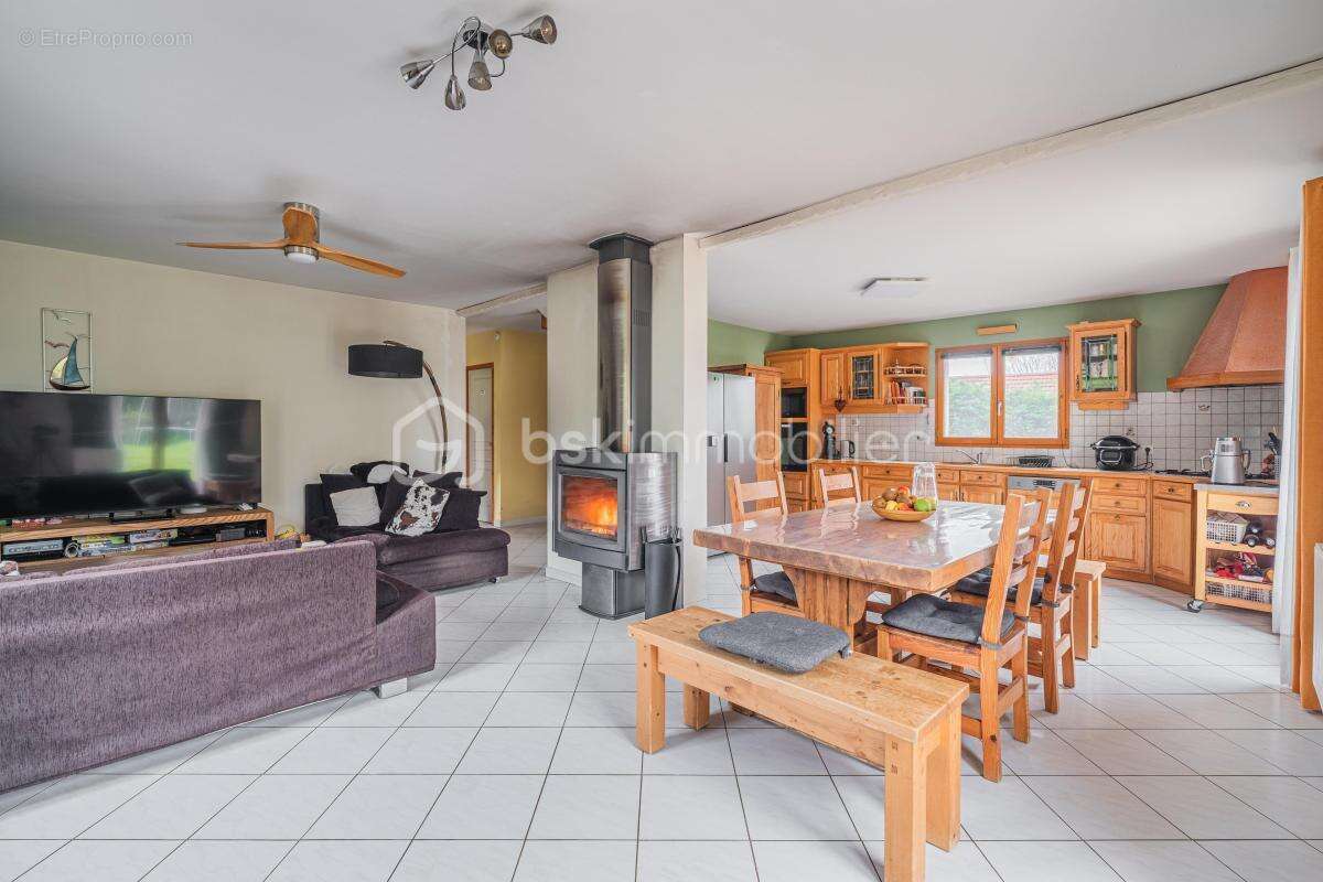 Maison à MENTHONNEX-SOUS-CLERMONT