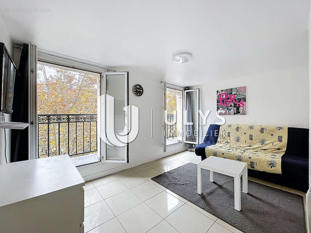 Appartement à PARIS-18E