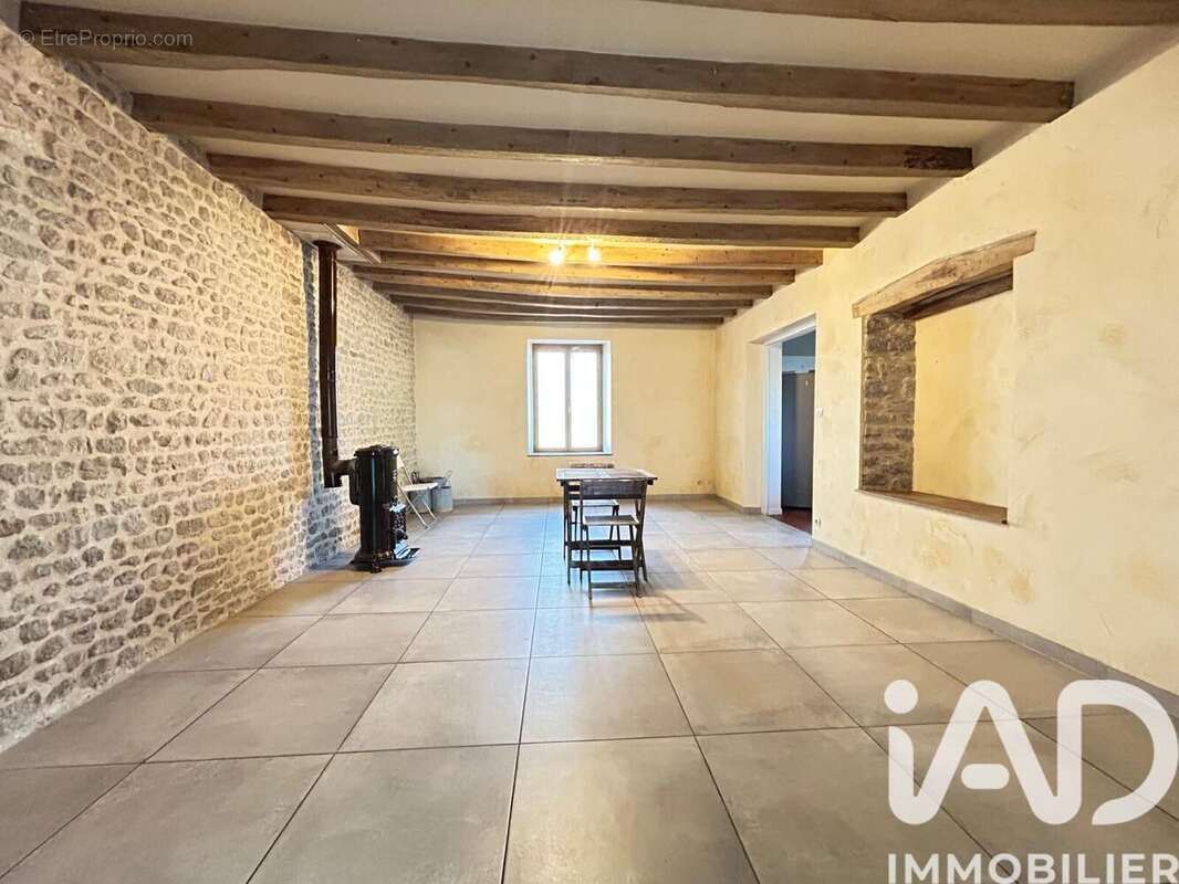 Photo 6 - Maison à SERMAISES