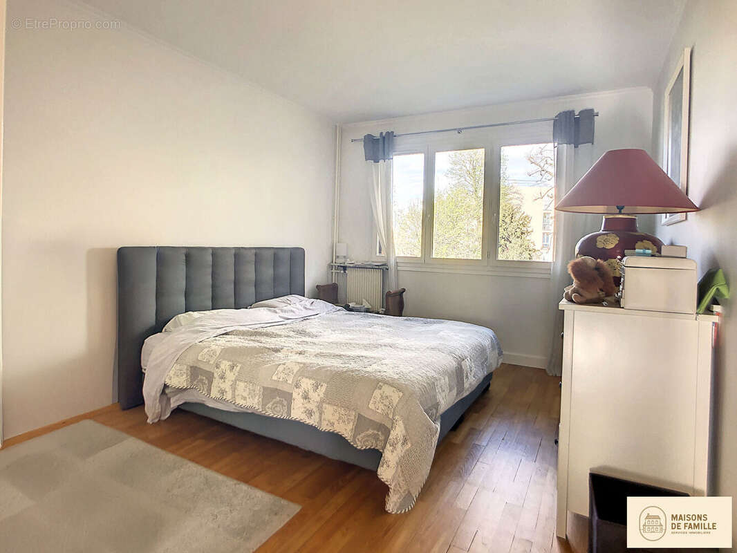 Appartement à BOUGIVAL