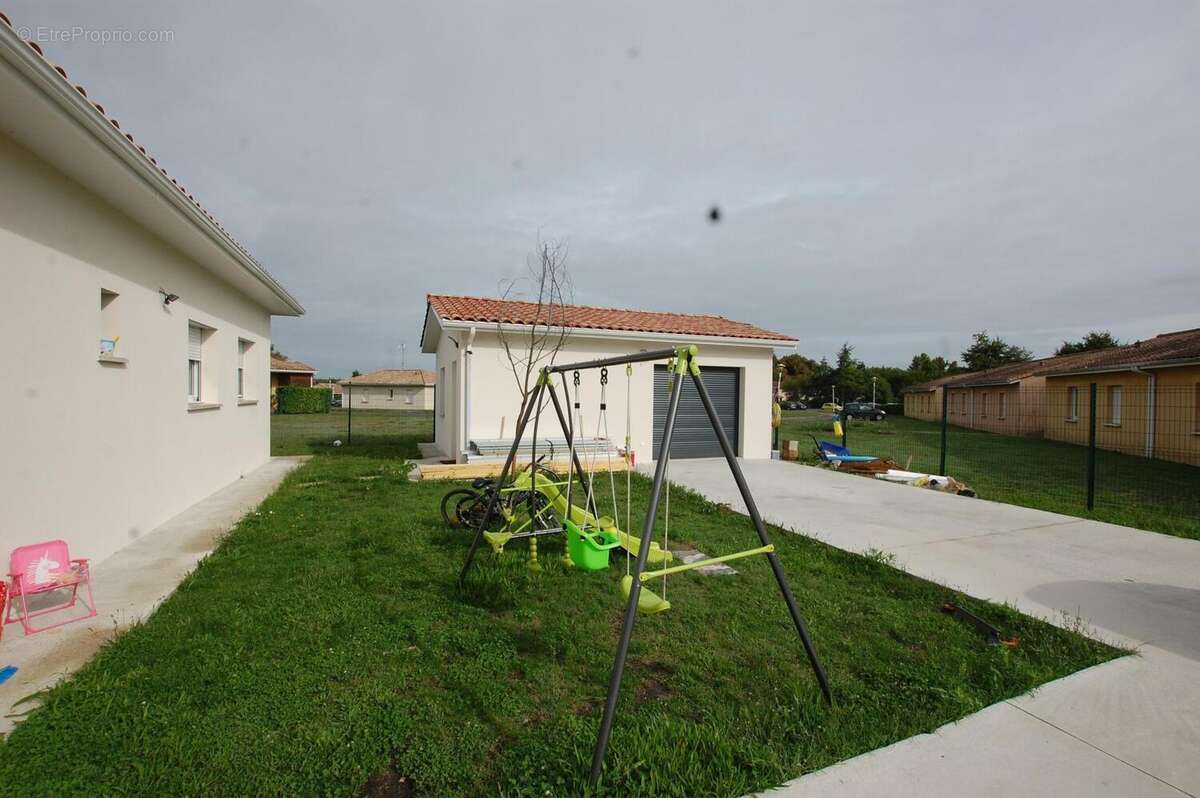 Photo 4 - Maison à ETAULIERS