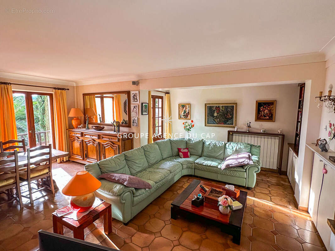 Maison à LES ISSAMBRES