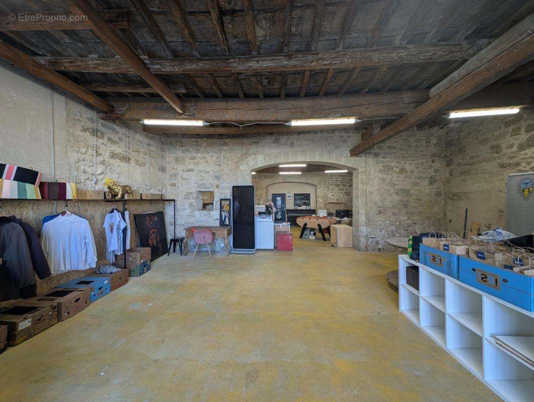 Bien Commercial À Vendre - photo 2
