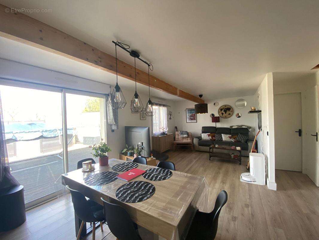 Maison à SAINTE-PAZANNE